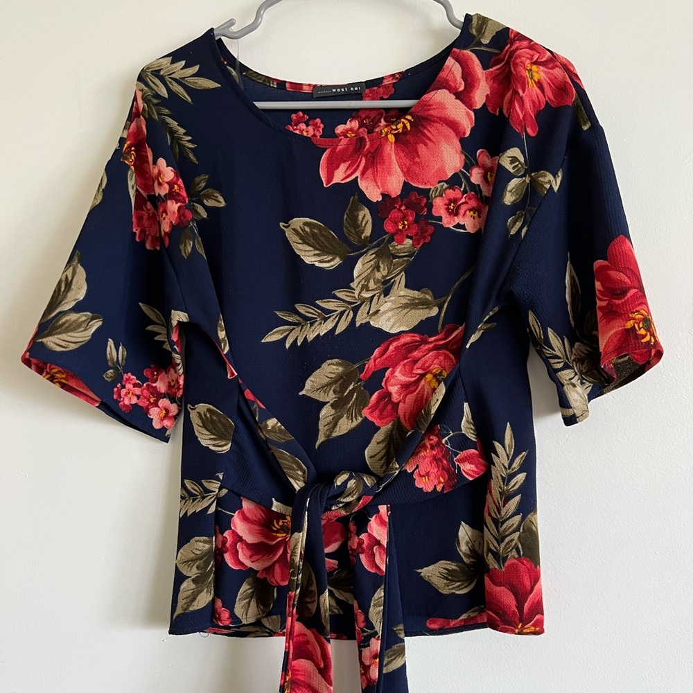 West Kei short sleeve blouse with tie